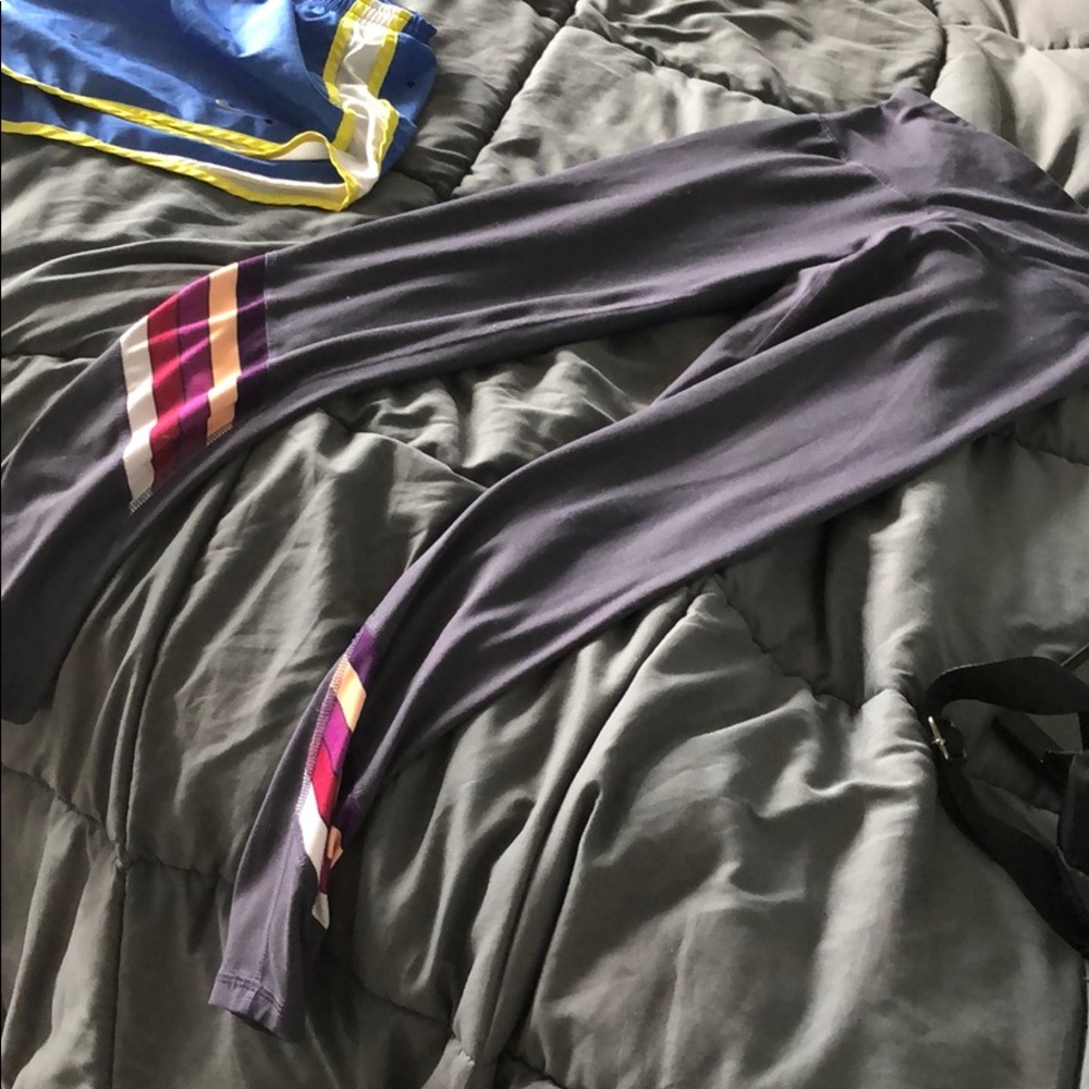 Small purple target leggings